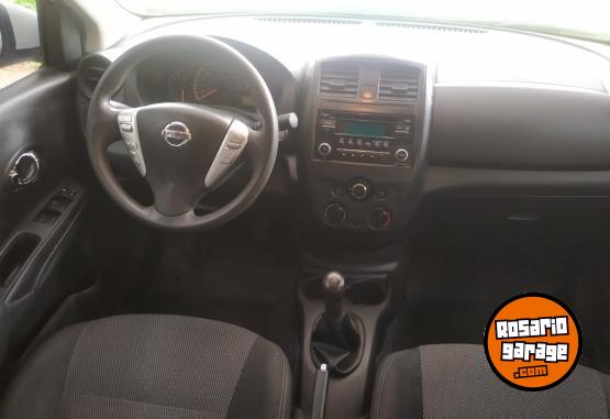 Autos - Nissan Versa 2015 Nafta 119000Km - En Venta