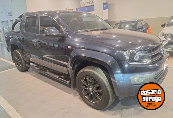 Camionetas - Volkswagen AMAROK DARK LABEL 4X2 2015 Diesel 120000Km - En Venta