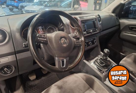 Camionetas - Volkswagen AMAROK DARK LABEL 4X2 2015 Diesel 120000Km - En Venta