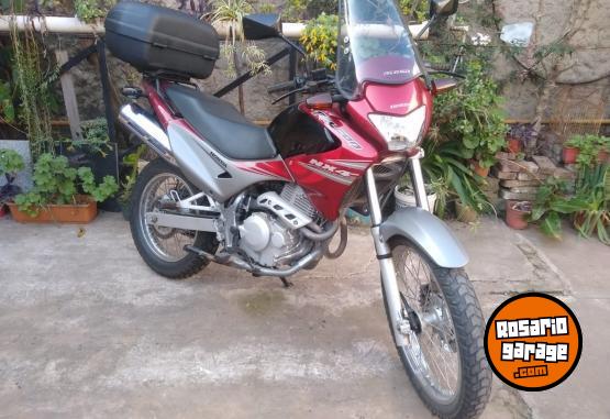 Motos - Honda NX 400 2011 Nafta 16700Km - En Venta