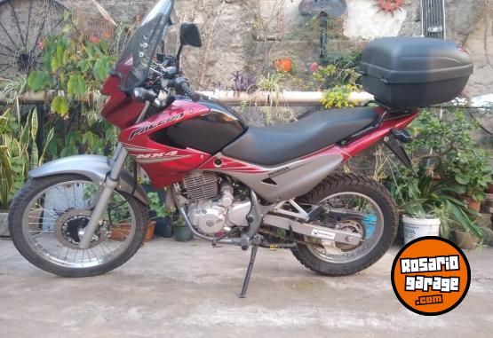 Motos - Honda NX 400 2011 Nafta 16700Km - En Venta