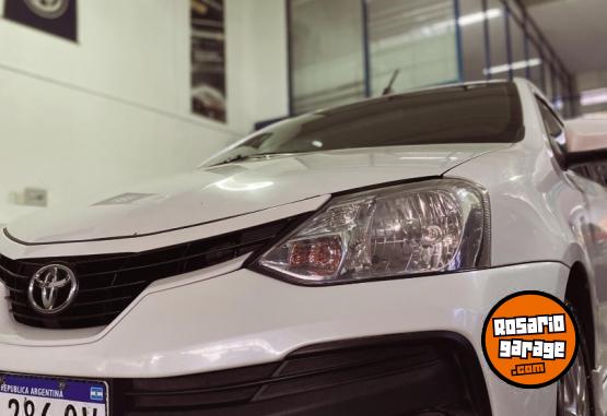 Autos - Toyota Etios xls 1.5 6M/T 2017 Nafta  - En Venta