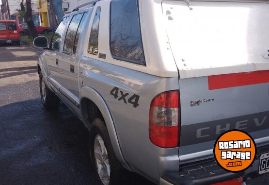 Camionetas - Chevrolet S10 DLX  4X4 2007 Diesel 220000Km - En Venta