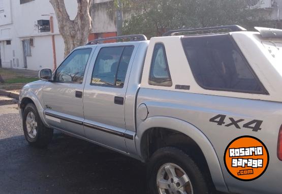 Camionetas - Chevrolet S10 DLX  4X4 2007 Diesel 220000Km - En Venta