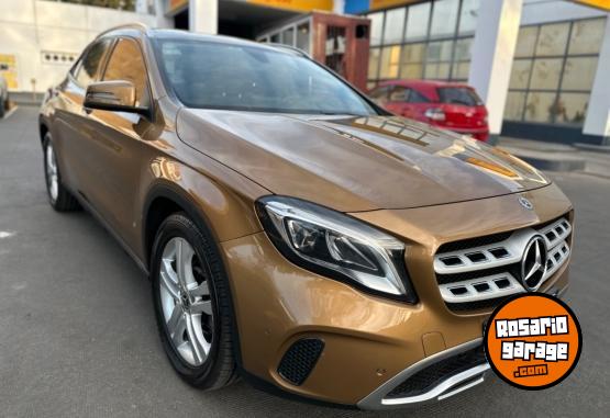 Autos - Mercedes Benz GLA 200 2018 Nafta 55000Km - En Venta