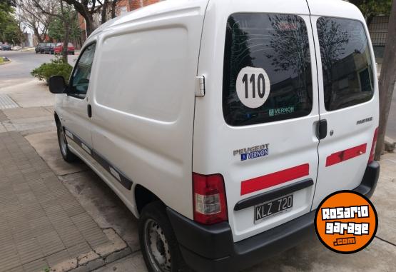 Utilitarios - Peugeot partner 2011 Diesel 150000Km - En Venta