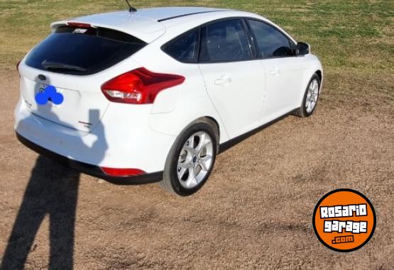 Autos - Ford Focus SE PLUS 2.0 2016 Nafta 125000Km - En Venta