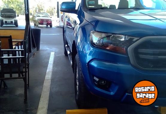 Camionetas - Ford Ranger xls 3.2 2021 Diesel 65000Km - En Venta