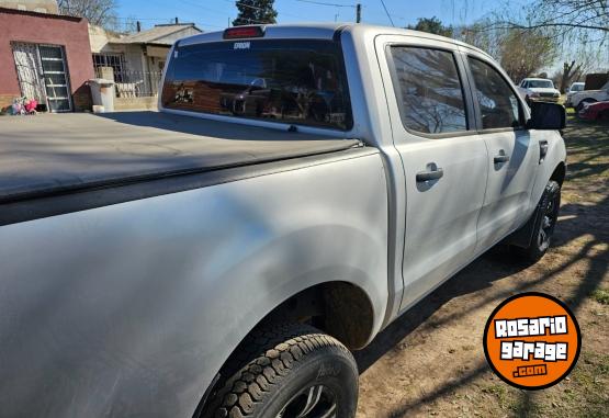 Camionetas - Ford Ranger 2015 Diesel 160000Km - En Venta