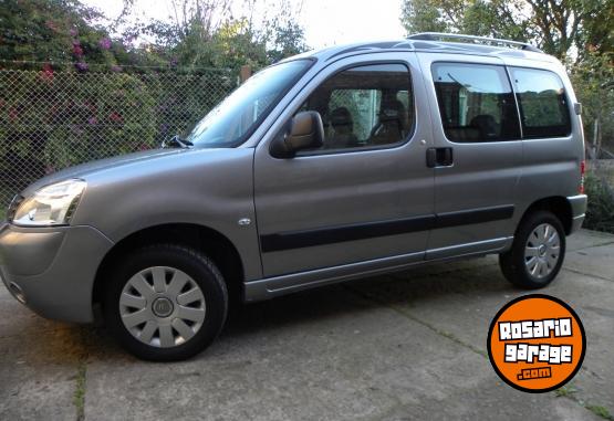 Utilitarios - Citroen Berlingo Multispace 2023 Nafta 6100Km - En Venta