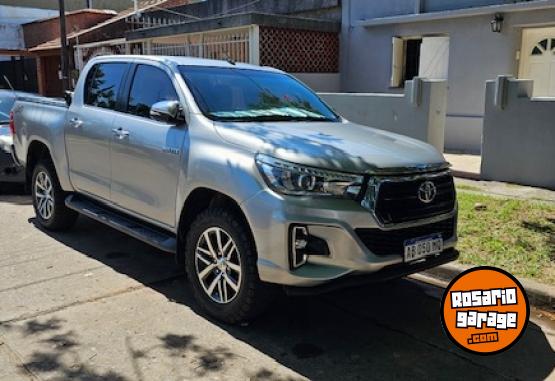 Camionetas - Toyota Hilux SRX 4x4 2017 Diesel 109800Km - En Venta