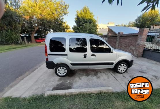 Utilitarios - Renault Kangoo 2014 Nafta 113000Km - En Venta