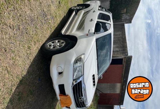 Camionetas - Toyota Hilux 2013 Diesel 243000Km - En Venta