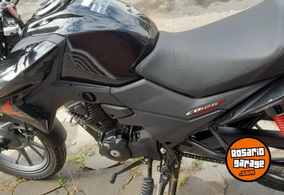 Motos - Honda Honda twister 125 2022 Nafta 9000Km - En Venta