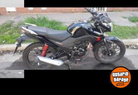 Motos - Honda Honda twister 125 2022 Nafta 9000Km - En Venta