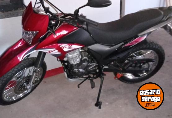 Motos - Zanella ZR 200 2021 Nafta 2200Km - En Venta