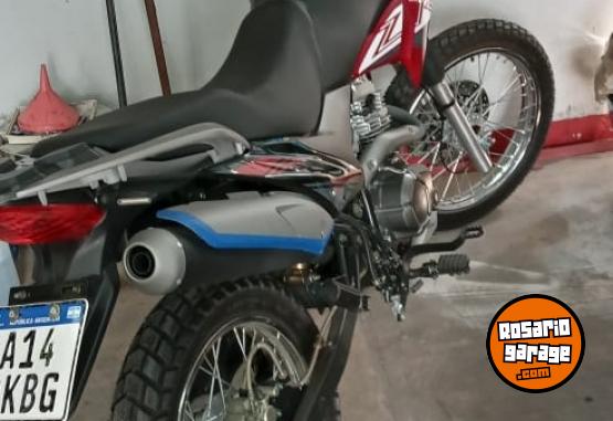 Motos - Zanella ZR 200 2021 Nafta 2200Km - En Venta