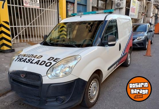 Utilitarios - Fiat Doblo 2014 GNC 165000Km - En Venta