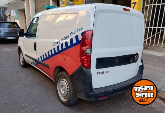 Utilitarios - Fiat Doblo 2014 GNC 165000Km - En Venta