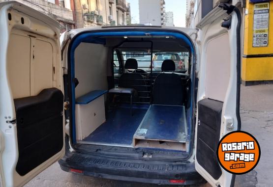 Utilitarios - Fiat Doblo 2014 GNC 165000Km - En Venta