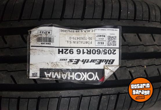 Accesorios para Autos - Cubierta 205 60 16 yokohama nueva - En Venta