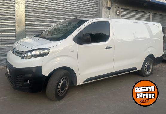 Utilitarios - Citroen Jumpy 2018 Diesel 157000Km - En Venta