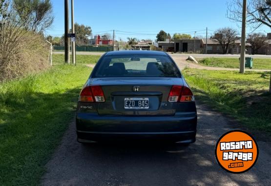 Autos - Honda Civic 2005 Nafta 236000Km - En Venta