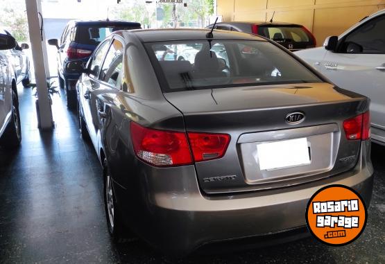 Autos - Kia CERATO EX 1.6 2010 Nafta 147000Km - En Venta