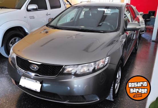 Autos - Kia CERATO EX 1.6 2010 Nafta 147000Km - En Venta