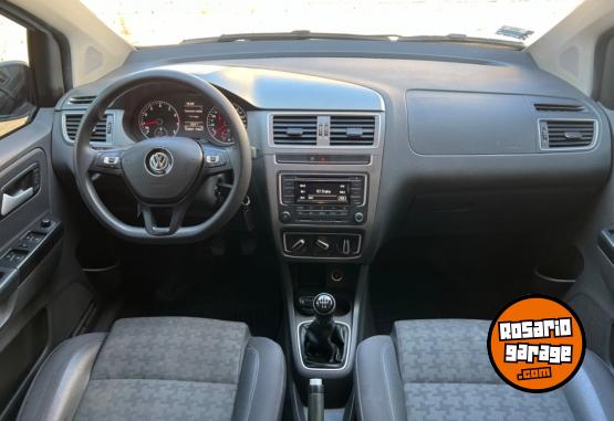 Autos - Volkswagen Suran 2016 Nafta 100000Km - En Venta