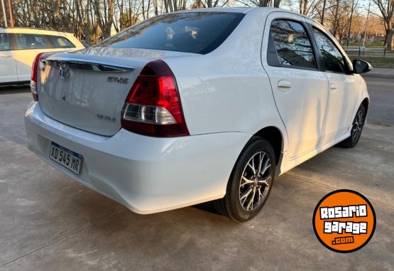 Autos - Toyota Etios 2019 Nafta 97000Km - En Venta