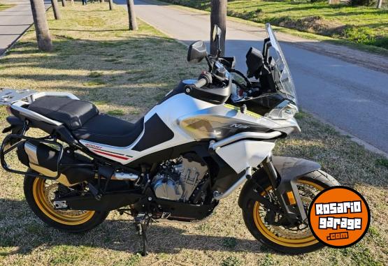 Motos - CF 800 MT Touring 2023 Nafta 5650Km - En Venta