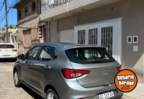 Autos - Fiat Argo Drive 2018 GNC 44000Km - En Venta