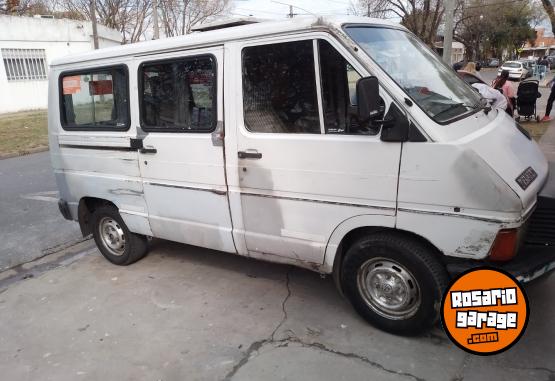 Utilitarios - Renault Trafic 1987 GNC 165000Km - En Venta