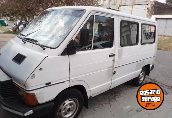 Utilitarios - Renault Trafic 1987 GNC 165000Km - En Venta