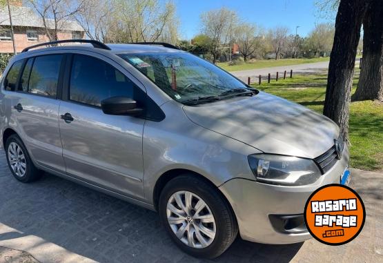 Autos - Volkswagen Suran 2011 Trend line 2011 Nafta 139900Km - En Venta