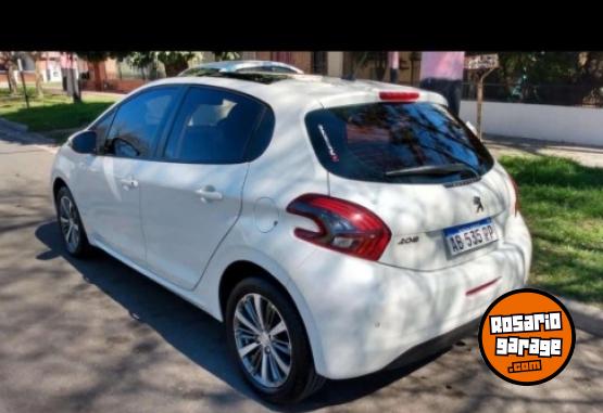 Autos - Peugeot 208 Allure 2017 Nafta 66000Km - En Venta