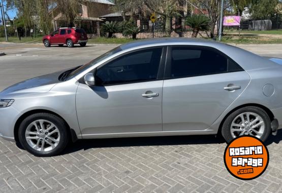 Autos - Kia SERATO 1.6 2011 Nafta 112000Km - En Venta