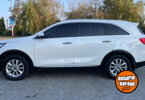 Camionetas - Kia SORENTO 2.4 EX 2017 Nafta 129000Km - En Venta