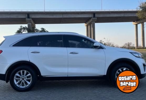 Camionetas - Kia SORENTO 2.4 EX 2017 Nafta 129000Km - En Venta