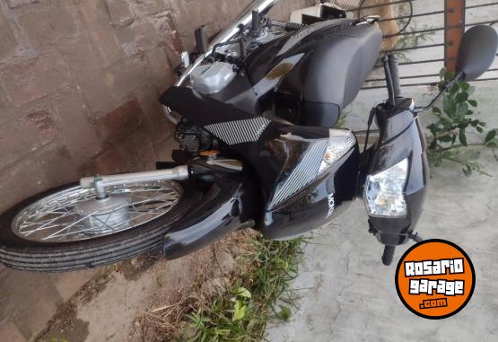 Motos - Mondial Max 2023 Nafta 2600Km - En Venta