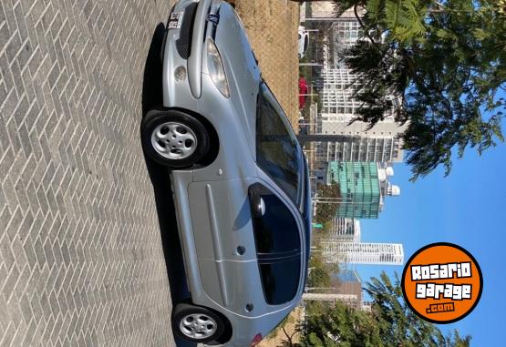 Autos - Peugeot 206 2003 Nafta 198000Km - En Venta