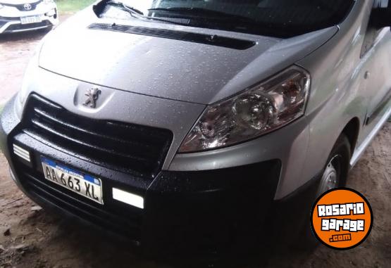 Utilitarios - Peugeot Expert 2016 Diesel 110000Km - En Venta