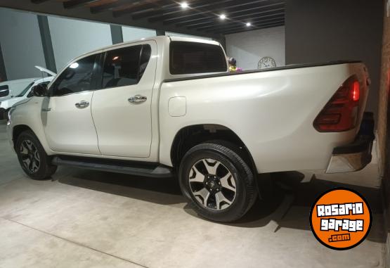 Camionetas - Toyota Hilux 2019 Diesel 107000Km - En Venta