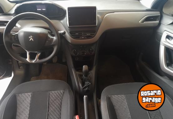 Autos - Peugeot 208 2018 Nafta 62000Km - En Venta