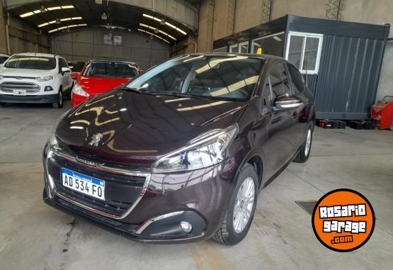 Autos - Peugeot 208 2018 Nafta 62000Km - En Venta