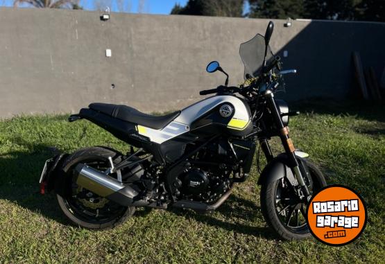 Motos - Benelli Leoncino 250 2021 Nafta 3500Km - En Venta