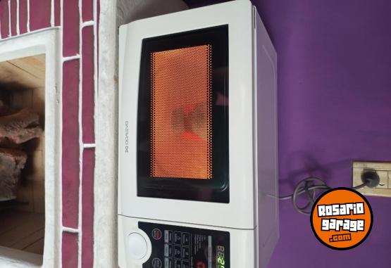 Hogar - Microondas Daewoo digitalde 700 watts. IMPECABLE!!! - En Venta