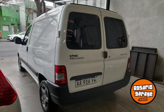 Utilitarios - Peugeot Partner 2016 Diesel 131000Km - En Venta