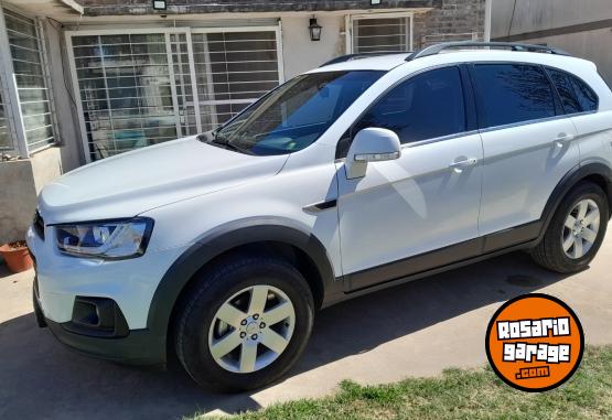 Camionetas - Chevrolet Captiva LS 2017 Nafta 158000Km - En Venta